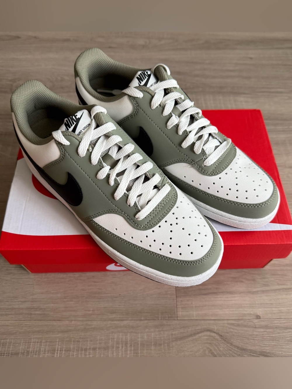 Nike Court Vision Low Men’s Size 8 Women’s 9.5 White Olive Green Sneakers New